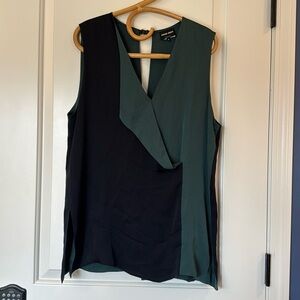Giorgio Armani Silk sleeveless blouse Sz: 48